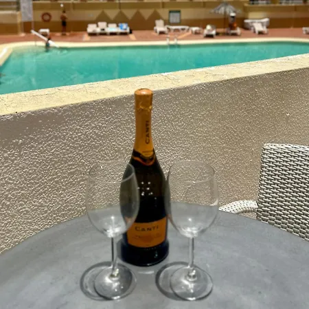 아파트 Amazing Complex Pool View & Relax